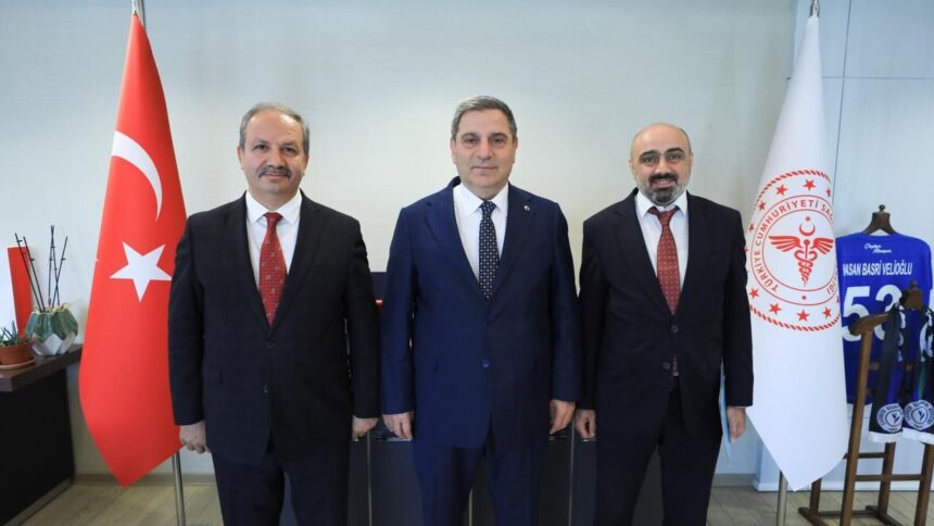 Sağlık-Sen: Sağlık Profesyonellerinin İş ve Görev Tanımları Netleştirilmeli